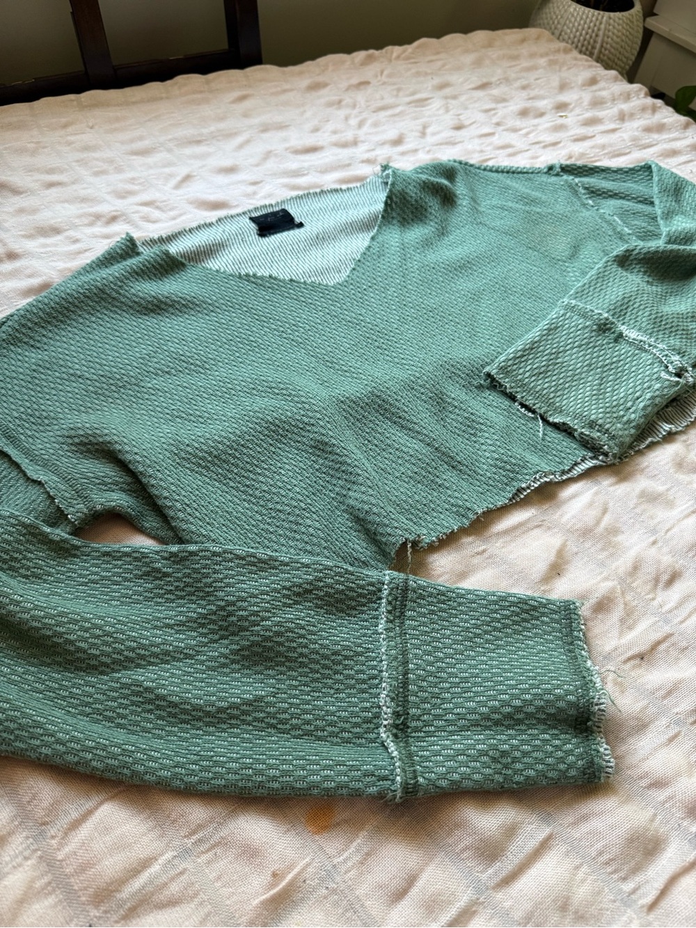 Urban Outfitters Mint Green Cropped V-Neck Knit Top